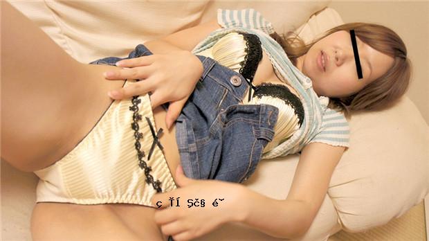 10musume 112323_01带回家一个卖内裤的女孩！