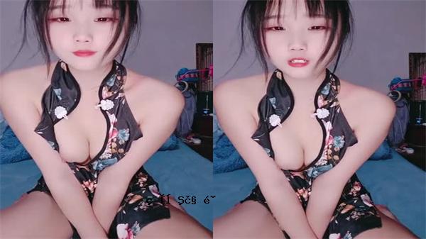 白尾妇女的抢手妻子访问老派学生办公室