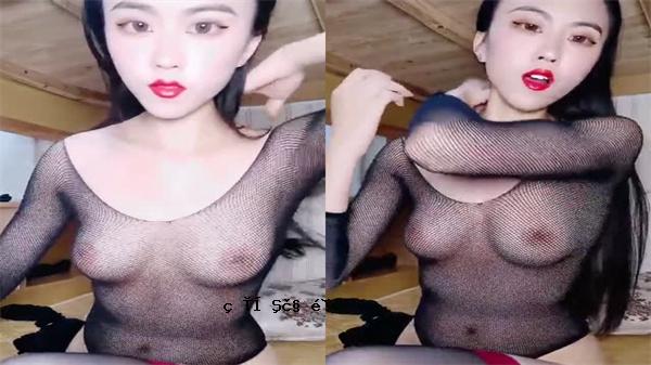 高尺寸的黑人女孩的大山雀荡妇lewd声音荡妇荡妇相交
