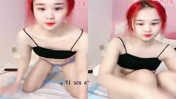 一个大屁股大猫淫荡的声音荡妇相互荡妇，吓倒了暨紧紧